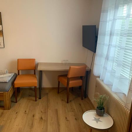 Roccos Raum Hotel Kapfenberg Buitenkant foto