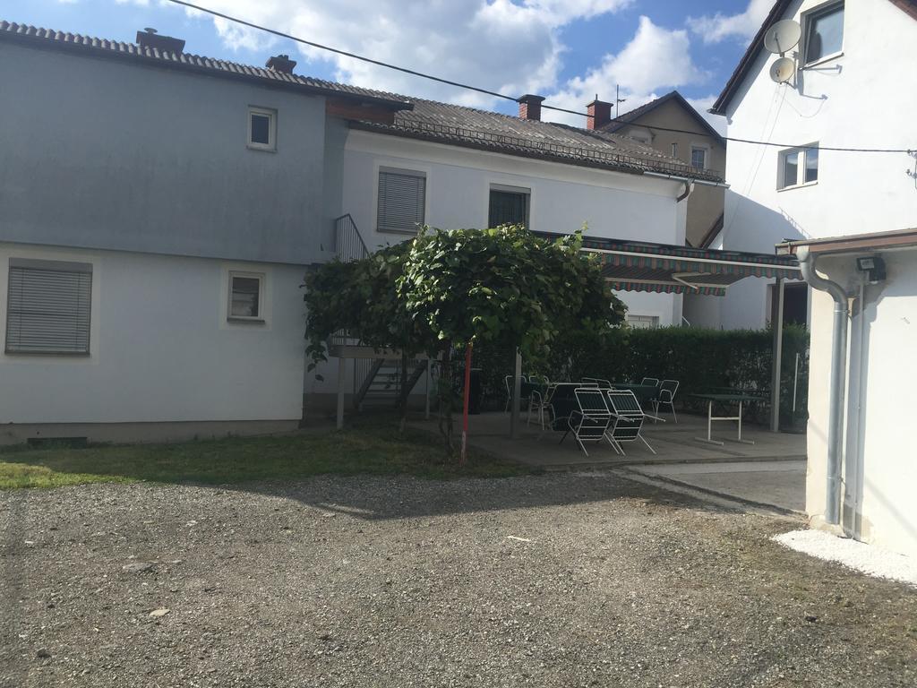 Roccos Raum Hotel Kapfenberg Buitenkant foto